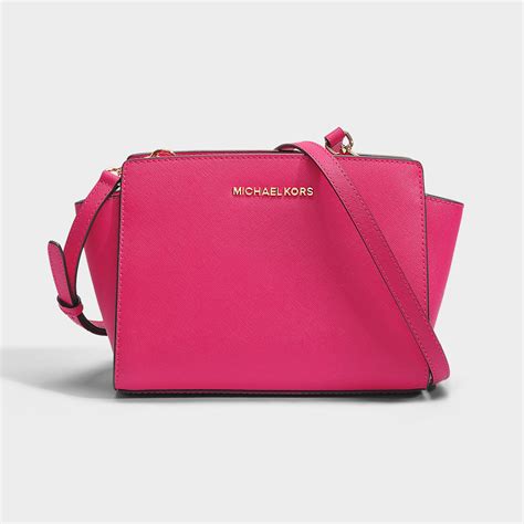 michael kors selma medium pale pink|Michael Kors selma medium messenger.